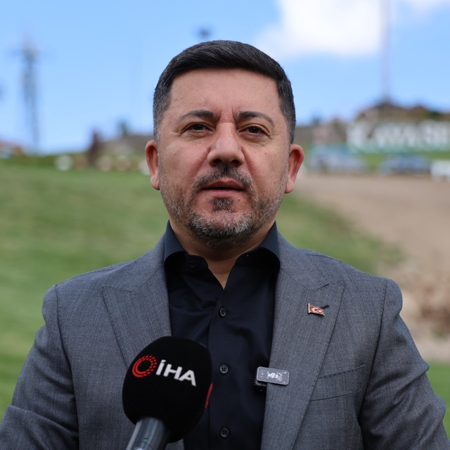Nevşehir Belediye Başkanı Rasim Arı yeniden AK Parti'ye katılıyor