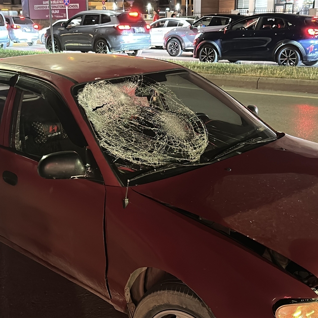 Otomobil ile motosiklet çarpıştı:1 yaralı