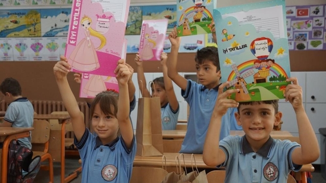 Aydın'da 190 bin 553 öğrenci karne alacak
