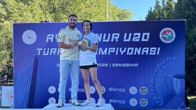 Aydınlı atlet, şampiyonadan madalyayla döndü