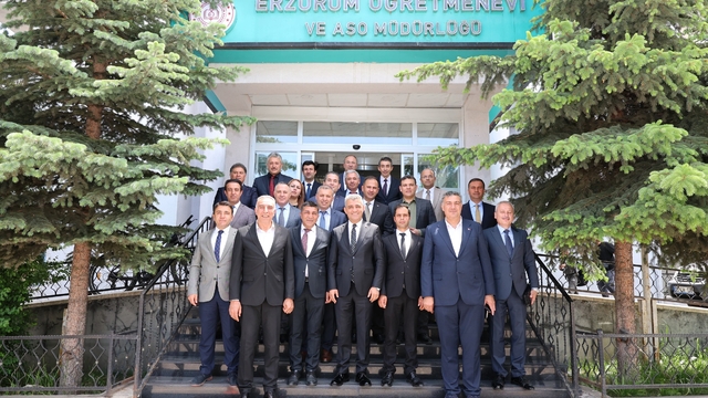 İlçe milli eğitim müdürleriyle yılsonu değerlendirmesi