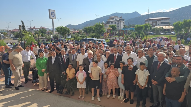 İslahiye ilçesi, Kaymakam Mehmet Soylu'ya konvoy ve gözyaşlarıyla veda etti