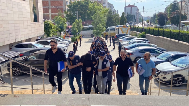 Yasa dışı bahis şüphelileri adliyede
