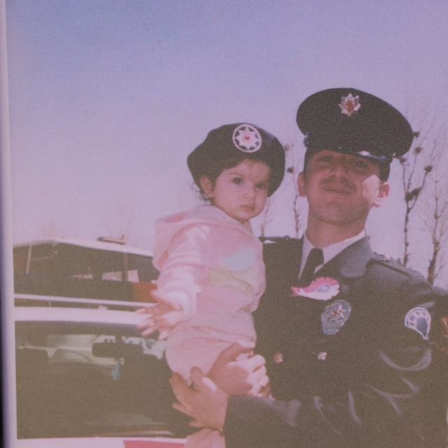 Şehit babasının izinden giderek polis oldu