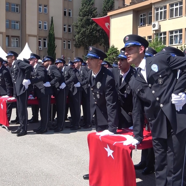 Bursa POMEM'de 32. dönem mezuniyet coşkusu