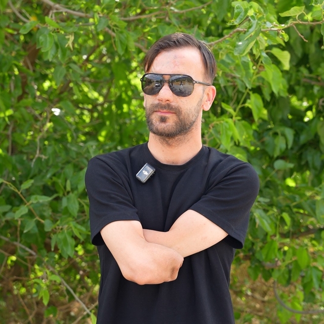 Ellerini kaybetti, hayata daha çok sarıldı
Yaşama sevinci ve sporla hayata...