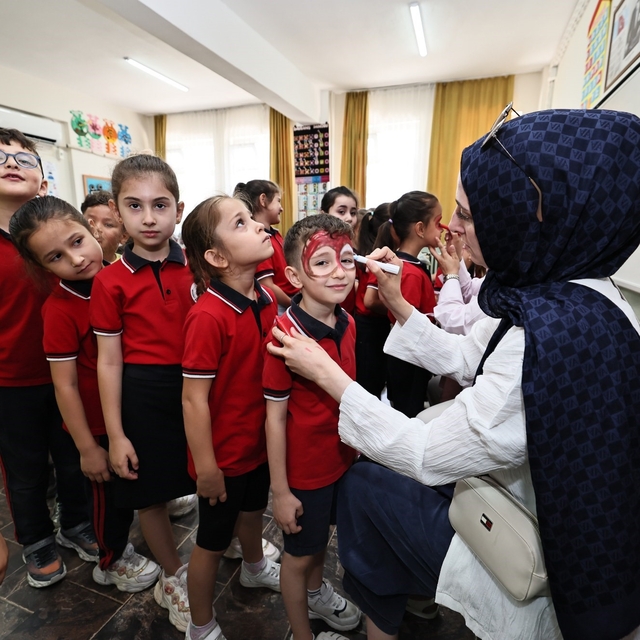 Minik Hamza'nın ilk mektubu İl Müdürü Öztürk'ü duygulandırdı
