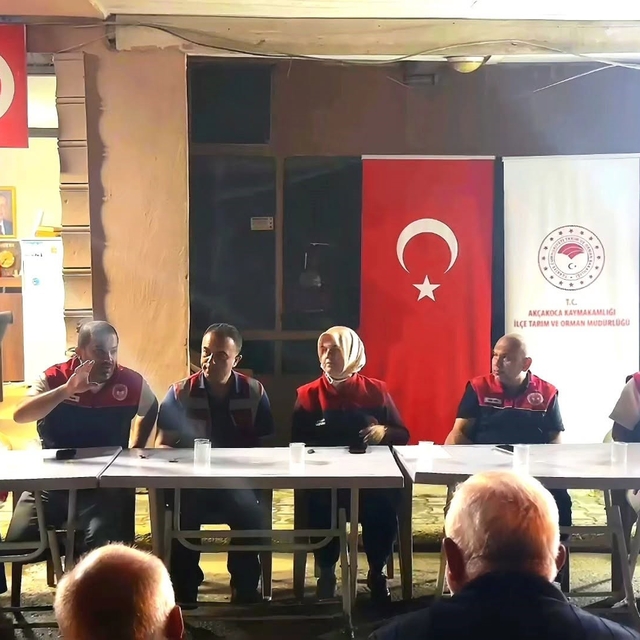 Uğurlu Köyü'nde üreticilerle tarım gündemi masaya yatırıldı