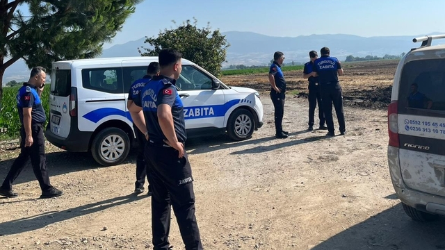 Turgutlu'daki gizemli kokunun kaynağı bulundu
Turgutlu'da zabıta ekiplerinden nokta operasyon