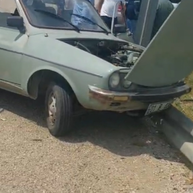Adana'da otomobil ile kamyonet çarpıştı: 1 ölü, 5 yaralı