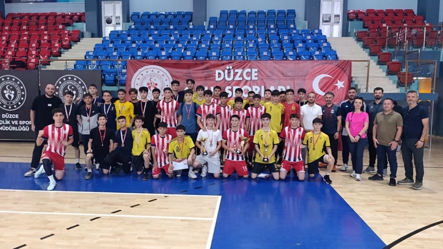 Gençler B futsal mahalli müsabakaları sona erdi