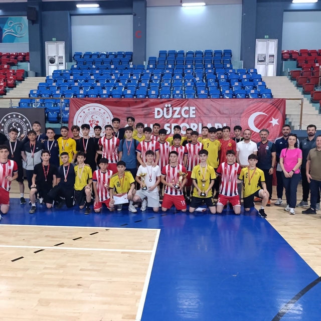 Gençler B futsal mahalli müsabakaları sona erdi
