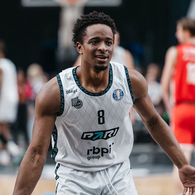 TOFAŞ, ABD'li guard Zach Nutall'ı transfer etti