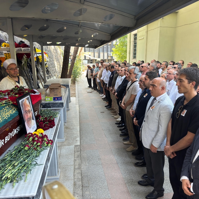 İzmir Sağlık Müdürlüğü Halk Sağlığı Hizmetleri Başkan Yardımcısı Bayrakcı,...