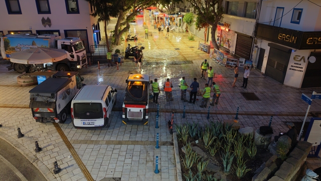 Bodrum Çarşı Mahallesi'nde kapsamlı temizlik