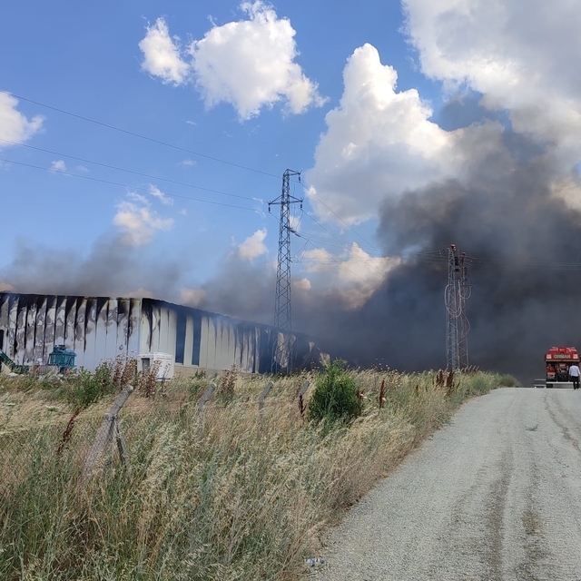 Edirne'de katı atık bertaraf tesisinde yangın