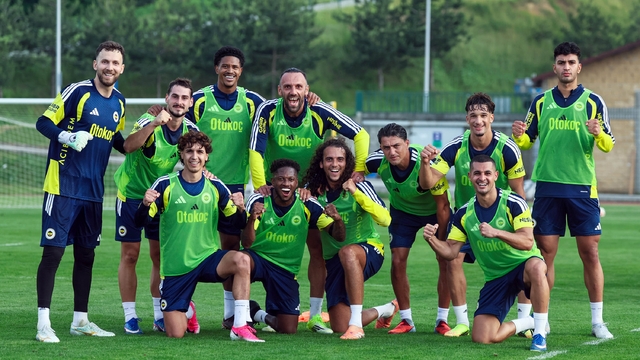 Fenerbahçe günü çift antrenmanla tamamladı