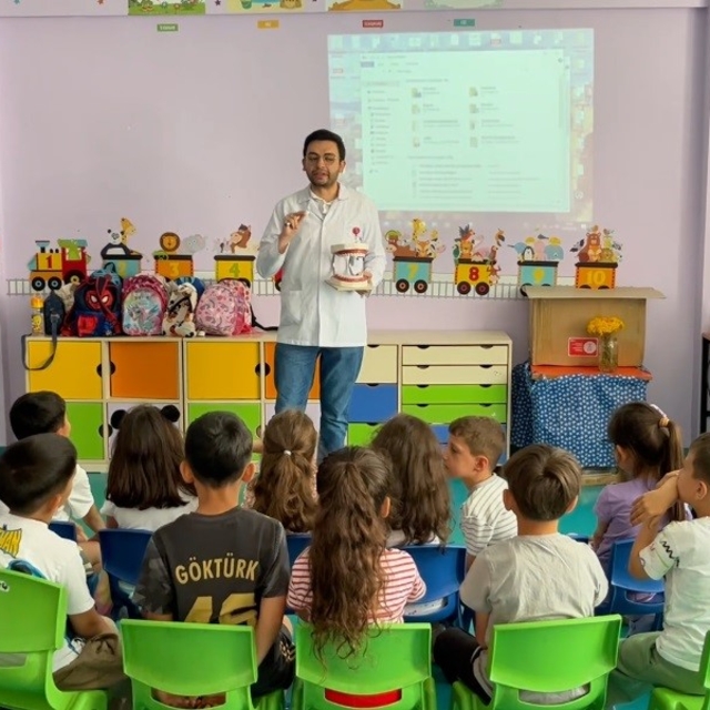 Hozat'ta miniklere sağlık eğitimi verildi