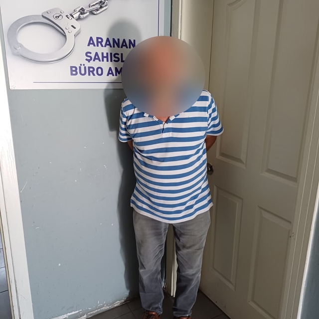 Bursa'da 13 yıldır aranan dolandırıcı yakalandı