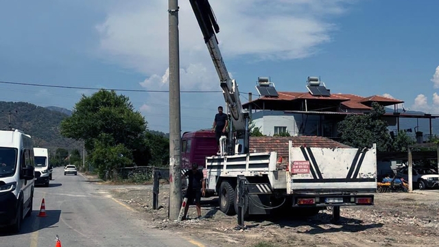Ortaca Dikmekavak'ta yol güvenliği artırılıyor