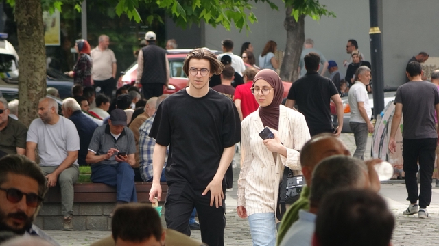 Doğu Karadeniz bölgesinde evlilik kredisinden yararlanan toplam kişi/çift sayısı bin 339'a ulaştı
Aile ve Sosyal Hizmetler Bakanlığı tarafından yürütülen "Evlenecek Gençlerin Desteklenmesi Projesi" kapsamında bölgedeki gençler yuva kurarken finansal destek alıyor