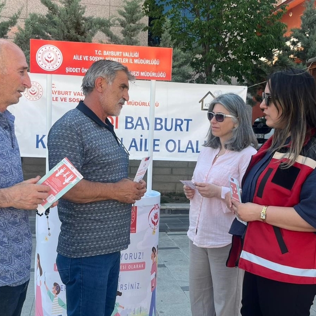 Bayburt'ta koruyucu aile hizmeti tanıtıldı