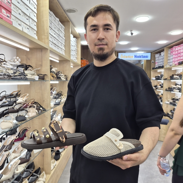 Ayakkabıcı esnafından yaz piyasası değerlendirmesi
Esnaf Nur Mehmet Çınar:...