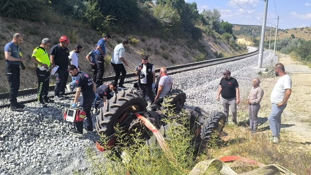 Malatya'da devrilen traktörün sürücüsü öldü