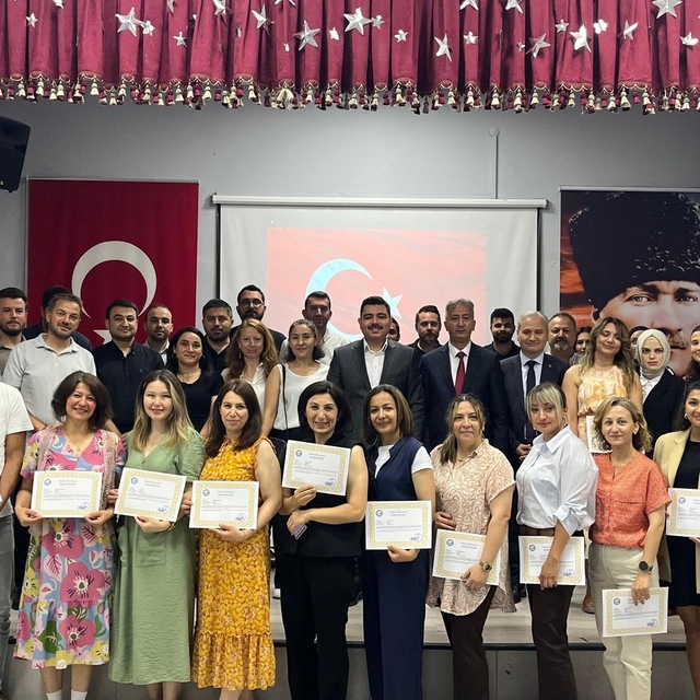 Türkeli'de 42 öğretmene başarı belgesi