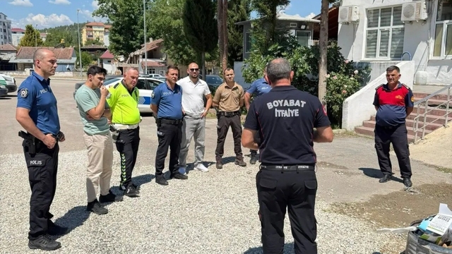 Emniyet personeline uygulamalı yangın eğitimi