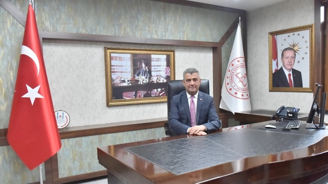 Ekici: "Erzurum eğitim ailesinin her ferdine minnettarız"
