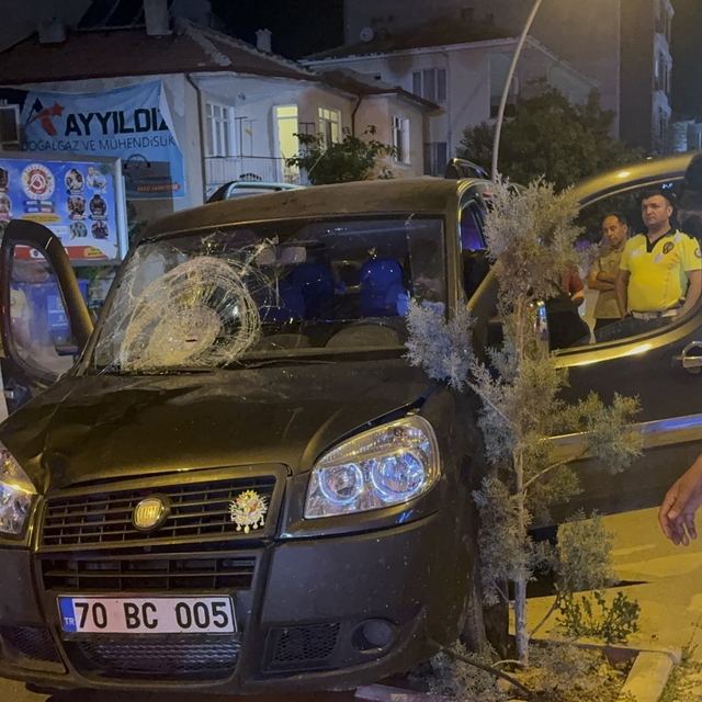 Karaman'da hafif ticari aracın çarptığı temizlik işçisi öldü