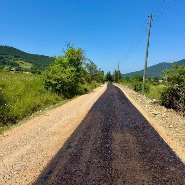 Sinop'ta köy yolları yenileniyor