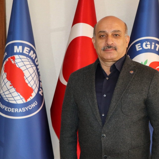 Eğitim-Bir-Sen Adana Şube Başkanı Sarıgeçili: "Yaz tatilini iyi değerlendir...