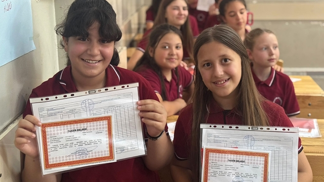 Kırklareli'de 53 bin 822 öğrenci karne heyecanı yaşadı