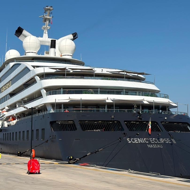 Bodrum'a "Scenic Eclipse 2" kruvaziyeriyle 218 turist geldi