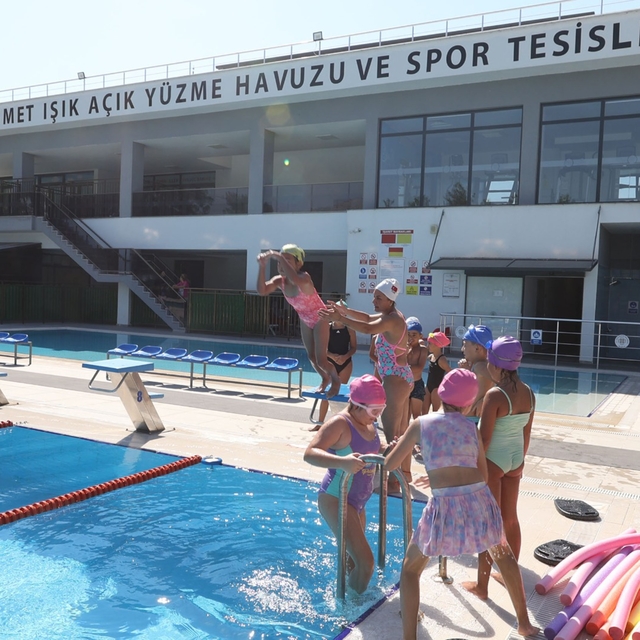 Muğla'da çocuklar yazı havuzda karşılayacak