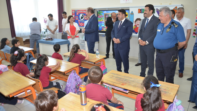 Kahramankazan'da 12 bin 500 öğrenci karne aldı