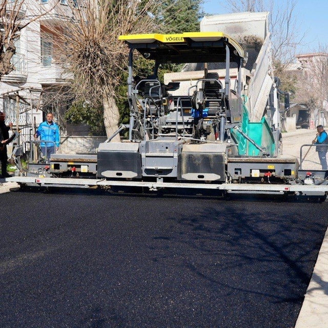 Adıyaman Belediyesi'nden yoğun asfalt mesaisi