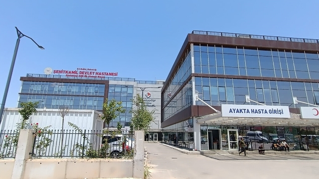 Fabrikada su içtikten sonra rahatsızlanan 25 işçi hastaneye kaldırıldı