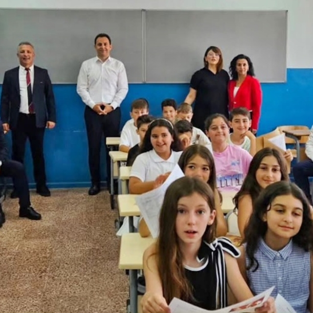 Gelibolu'da 5 bin 206 öğrenci karne heyecanı yaşadı