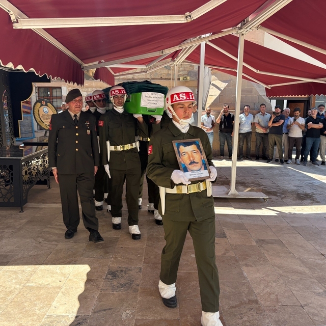 Sivas'ta Kıbrıs gazisi son yolculuğuna uğurlandı