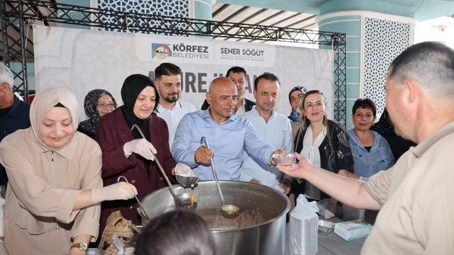 Körfez'de 4 bin kişilik aşure ikramı