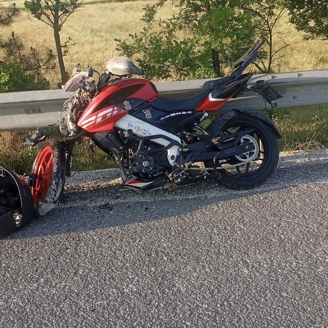 Uşak'ta motosiklet kamyona arkadan çarptı: 1 ölü