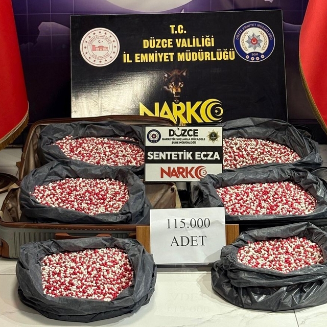 Düzce'de uyuşturucu operasyonunda 115 bin hap ele geçirildi