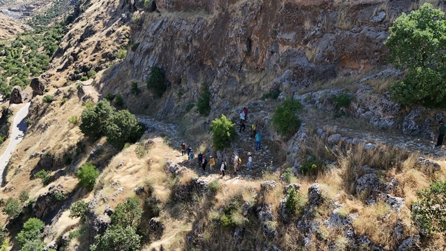 Kokartlı rehberler 541 kilometrelik Kral Yolu rotasını gezdi
Diyarbakır'da konaklama sayıları Kral Yolu rotasıyla artmaya başladı
351 kültür hazinesi tek rotada: Kral Yolu ilgi odağı oldu
