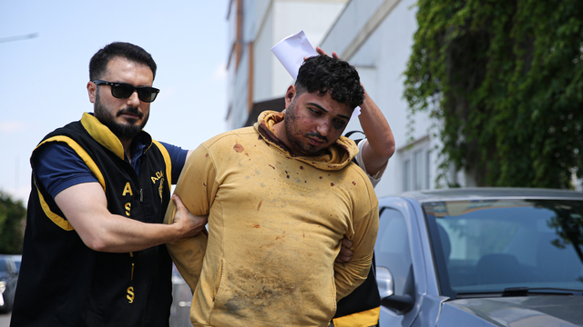 Adana'da ihbara giden polisi tabancayla yaralayan zanlı tutuklandı