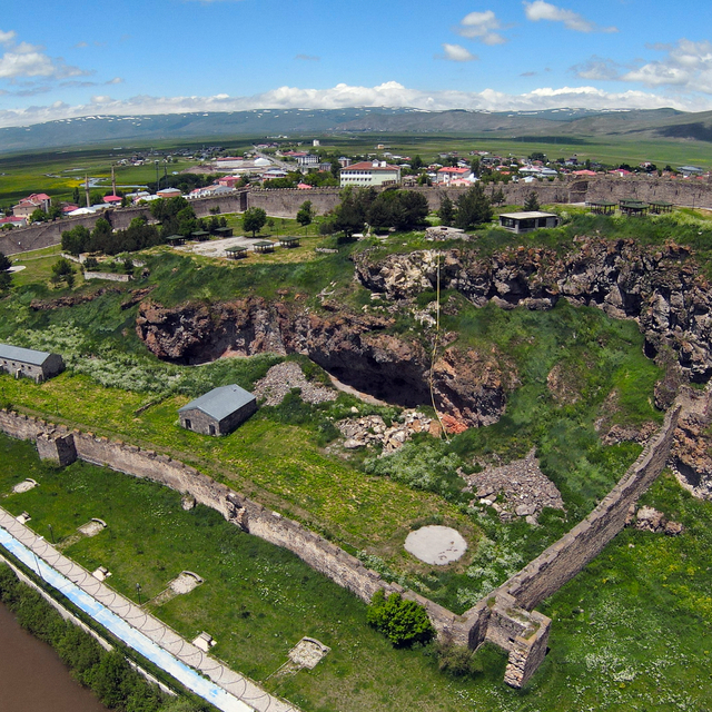Kanuni Sultan Süleyman'ın mirası Ardahan Kalesi doğaseverleri bekliyor
