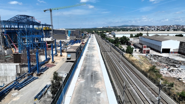 Darıca Dutluk Sokak'ta üstyapı son sürat ilerliyor