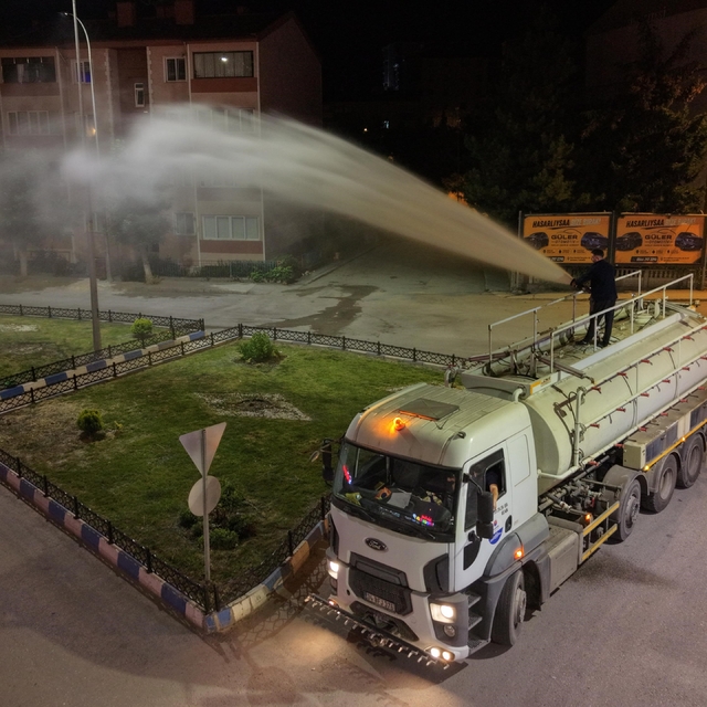 Karabük Belediyesi içme suyu kullanmadan yeşil alanları suluyor